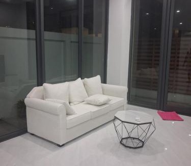 Long Beach Villa | Sunny Bunny Villa