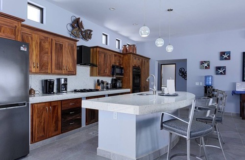 Los Barriles Apartment | Sunny Poolside Escape Near the Beach