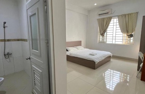 Tan Thuan Tay Apartment | Sunny Studio District 7 next to LotteMart 01