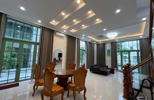 An Thoi Villa | Sunrise Villa bãi Khem - biệt thự 4 phòng ngủ, 5 phòng tắm, thang máy riêng, máy giặt và sấy đồ, bếp với đầy đủ dụng cụ ăn uống, đồ dùng nấu ăn