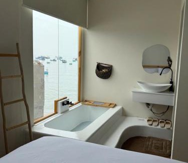 Old Quarter Hotel | SunSet Story Hotel