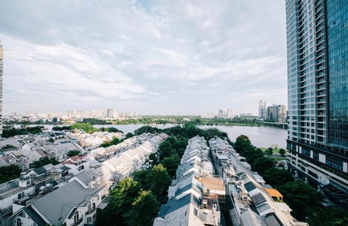 Hang Xanh Apartment | Sunwah Pearl Suites