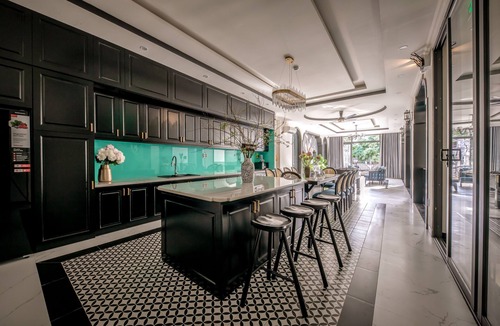 Vung Tau Villa | Superior Indochine 5BR Villa w Pool near the Beach