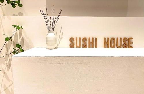 Truc Bach House | Sushi House Ba Dinh homestay alley 38 Hang Bun
