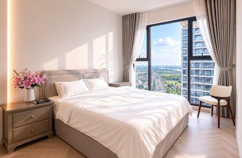 District 9 Apartment | T&T stay MCP A 2BR 2WC Free Gym,Pool