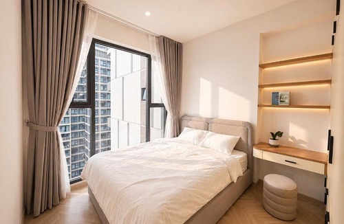 District 9 Apartment | T&T stay MCP A 2BR 2WC Free Gym,Pool
