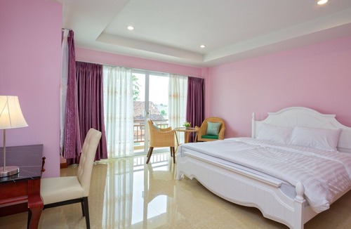 Ban Luam Hotel | Takanta Place