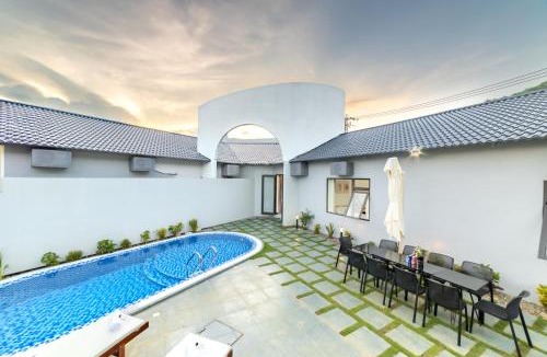 Tho Quang Beach Villa | Terra Calm Mountain View Private Pool Villa