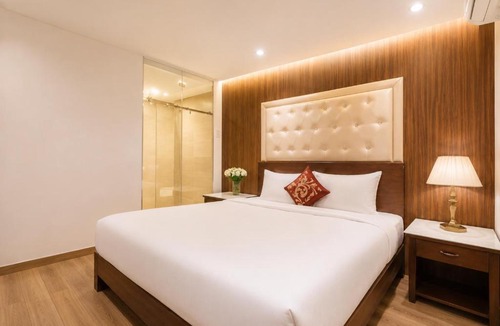 Hang Buom Hotel | The Alley House 90 Trần Nhật Duật