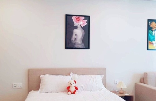 Thang Tam Hotel | The apartment has full amenities such as , especially very close to the beach