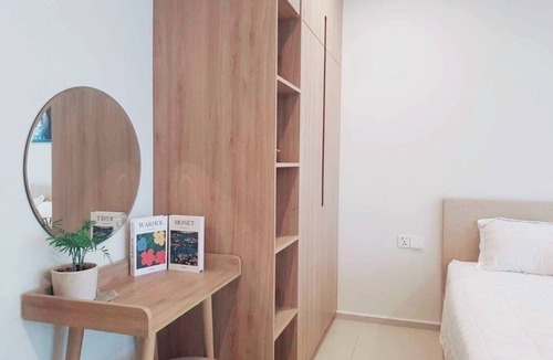 Thang Tam Hotel | The apartment has full amenities such as , especially very close to the beach