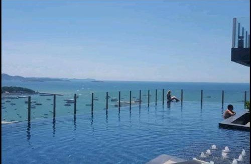 Pattaya Bay Apartment | The Base Central