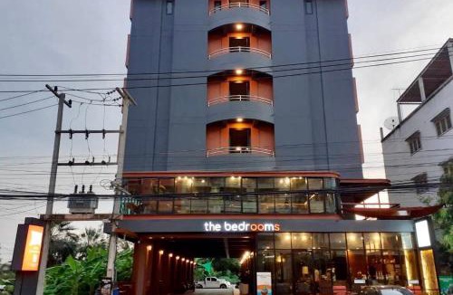 Samut Songkhram Hotel | The Bedrooms Maeklong and Services Apartment