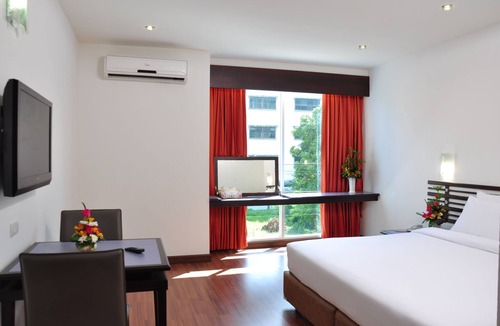 Downtown Hat Yai Hotel | The Color Hotel Hat Yai
