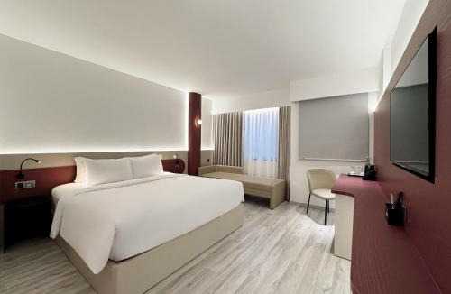 Phuong 6 Hotel | The Concept Hotel HCMC- Premium