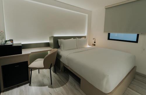 Phuong 6 Hotel | The Concept Hotel HCMC- Premium