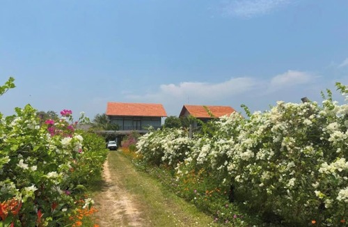 Phuoc Thuan Villa | THE COTTAGE HO TRAM HILLS