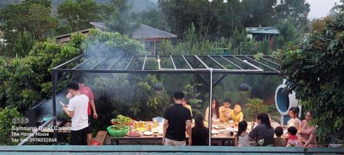 Soc Son Hotel | The Honey House Sóc Sơn