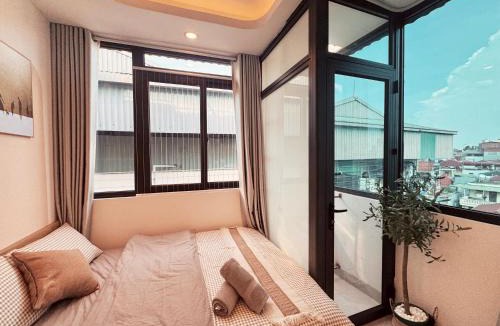 Quan Hoa Apartment | The Little Hanoi - Fresh Home - Centered