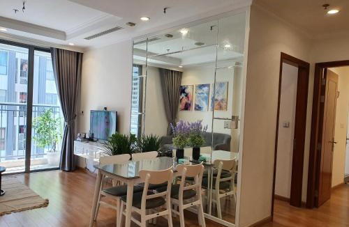 Hoang Mai Apartment | The MARCH House No.4 * 2 Bedrooms * Park Hill Premium * TimesCity