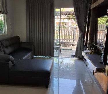 Lat Lum Kaeo House | The Plant Light Thiwanon