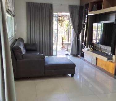 Lat Lum Kaeo House | The Plant Light Thiwanon