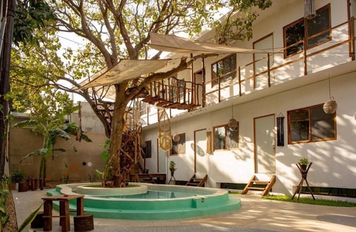 Jimenez Hotel | The Pool Treehouse Hotel