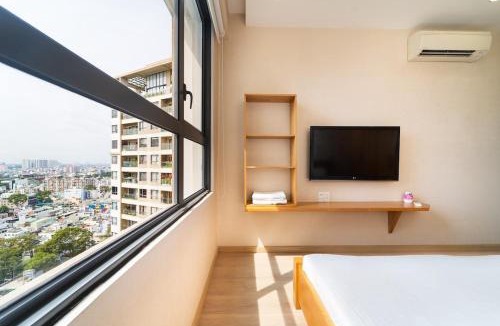 District 5 Apartment | The Rixx Everich 2 beds 2 bath at Chinatown with pool and gym and Netflix