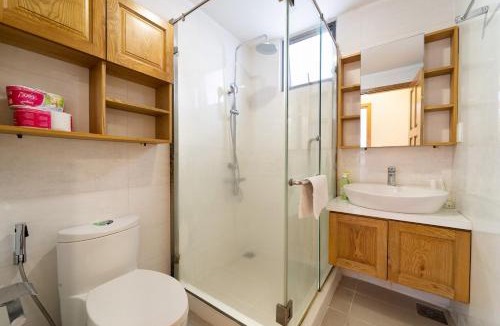 District 5 Apartment | The Rixx Everich 2 beds 2 bath at Chinatown with pool and gym and Netflix