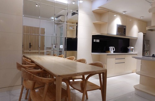 Bach Dang Riverside Apartment | The Rixx Luxury Apartment in the heart of Saigon , gym/pool/security/rooftop bar