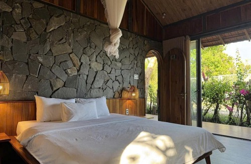 Xuyen Moc Hotel | The Ruộng Retreat - Hồ Tràm