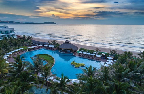 Old Quarter Resort | The Sailing Bay Beach Resort