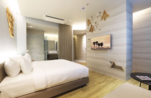 Khlong Hoi Khong Hotel | The Signature Hotel Airport