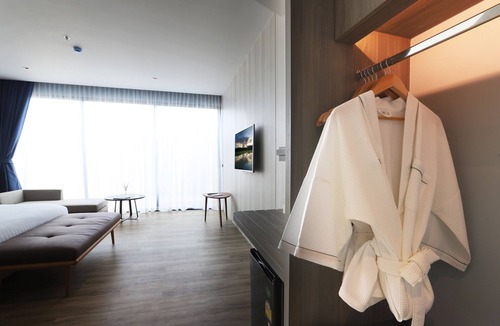 Khlong Hoi Khong Hotel | The Signature Hotel Airport