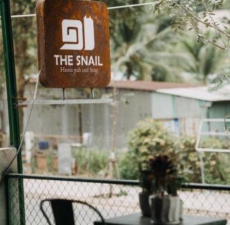 Con Son Hotel | The Snail Haven Pub And Stay - Con Dao
