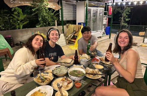 Con Son Hotel | The Snail Haven Pub And Stay - Con Dao