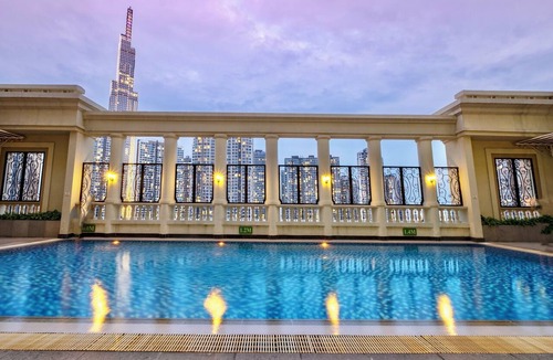 Hang Xanh Apartment | The Soulmate Homestay - Studio in Central Hochiminh with fantastic pool