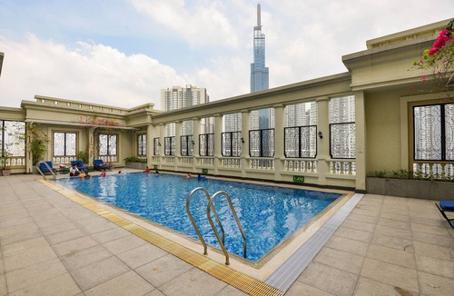 Hang Xanh Apartment | The Soulmate Homestay - Studio in Central Hochiminh with fantastic pool