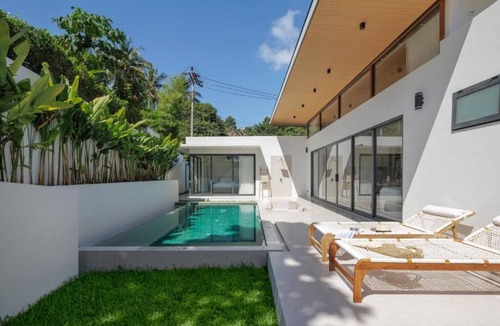 Hua Thanon Villa | The Villa Coco - 3 Bedroom - Near Beach - Spa Pool