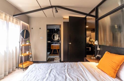 Si Phraya Apartment | Thip Residence at Surawong