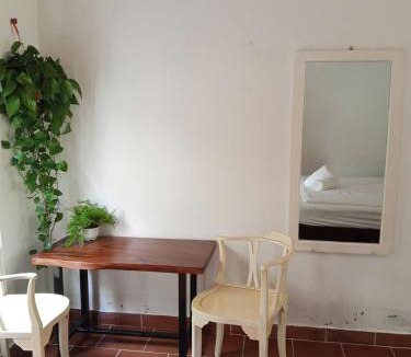 Ong Lang Hotel | Tim Hotel - Near The Sea