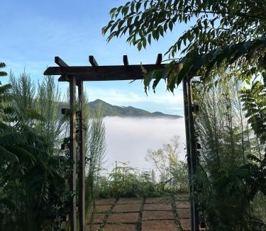Kon Plong Hotel | TopView Măng Đen
