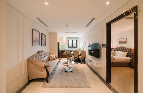 Hang Bai Apartment | TPlace building HoanKiem lux apartment by SSens Homes