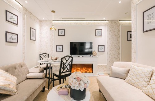 Hang Bai Apartment | TPlace building HoanKiem lux apartment by SSens Homes