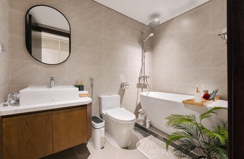 Hang Bai Apartment | TPlace building HoanKiem lux apartment by SSens Homes