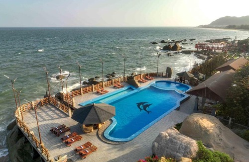 Long Hai Resort | Trân Châu Beach & Resort