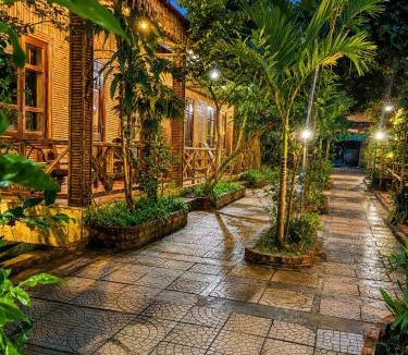 Hoa Lu Bed & Breakfast | Tràng An bungalow mountain ecolodge