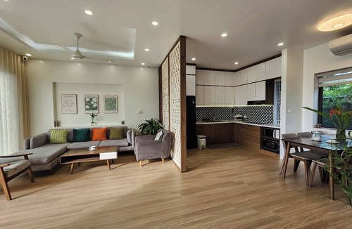 Soc Son House | Transit Retreat 10 minutes to Noi Bai Airport Self Check-in Garden