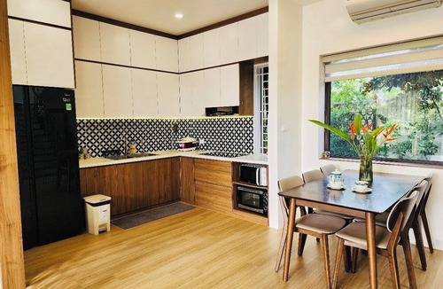 Soc Son House | Transit Retreat 10 minutes to Noi Bai Airport Self Check-in Garden