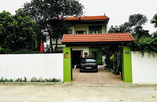Soc Son House | Transit Retreat 10 minutes to Noi Bai Airport Self Check-in Garden